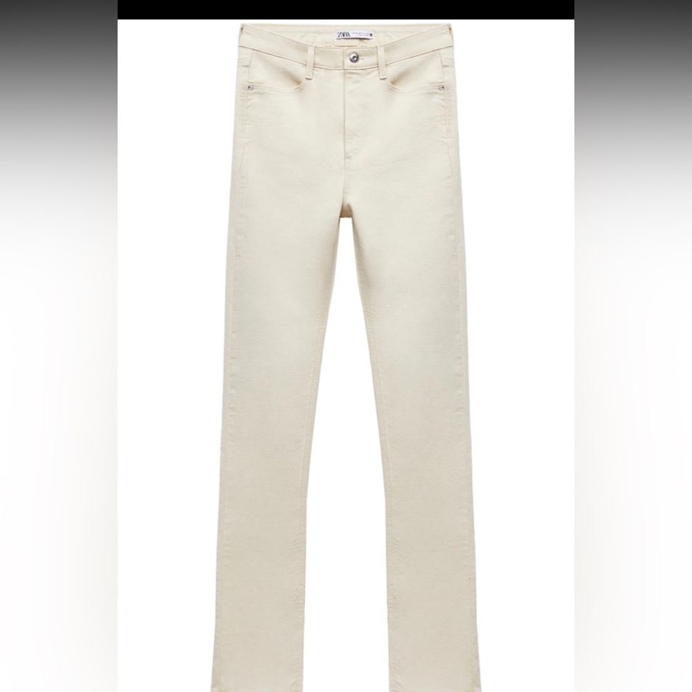 Zara Slim Flare Jeans, Cream Size 4/27 NWT
